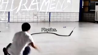 Professeur de physique Sigma, illusion de physique 343
