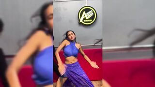 Indian Girl Chahat Shaikh Dance