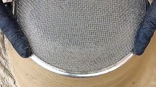 Mud gets pixelated #asmr #asmrsounds #asmrvideo #satisfying #satisfyingvideo #oddlysatisfying #mud