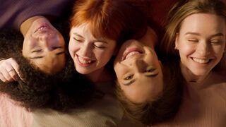 The Pioneer Woman - women are happy together | Trending HD Video
