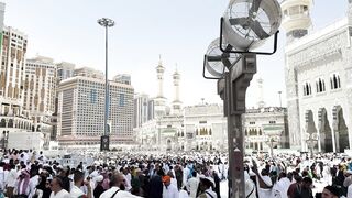 vibrant scene at the grand mosque in makkah | Professional HD Video