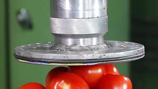 Tomatoes vs. 150 ton hydraulic press #hydraulicpress #crushing #satisfying #oddlysatisfying