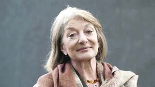 Award-winning actress Jane Lapotaire, known for her roles in "Downton Abbey" and "The Crown," has died at the age of 81.