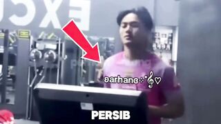 Kenapa Ernando Pakai Jersey Persib? Ternyata Ini Alasannya ????