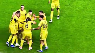 Toxic Fans vs Positive Fans