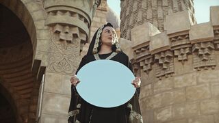 The Pioneer Woman - islamic woman in a mosque | Trending HD Video 5