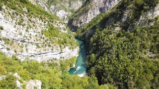 4K Computer Monitor - aerial view of stunning river canyon | Trending HD Video