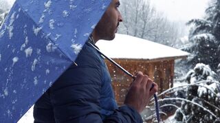 The Shy Snow Woman and the Cursed Ring - snowfall man in snow man under umbrella in snow | Tren