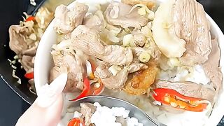 stir-fried duck with lemongrass and chili