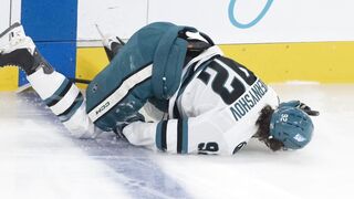 Sharks forward Chernyshov exits against Canadiens after scary fall