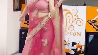 Dekho Dekho Hai Shaan Badi Deewani