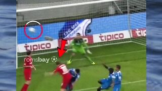 Goal yang sangat aneh