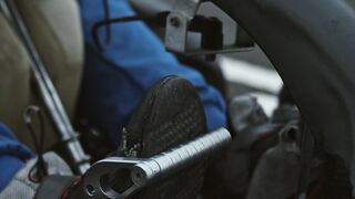 Sportsgirl - driver stepping on the throttle | Trending HD Video