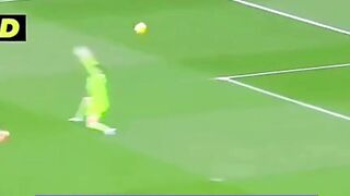 2 Penyelamatan Berturut-turut Thiago Silva ????