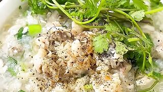 Delicious and fragrant carp porridge