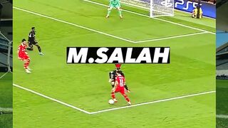 Siapa sih yang gambar spanduk ini? ????