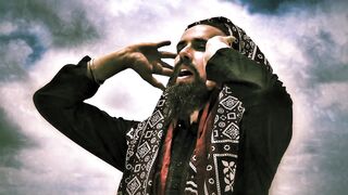 Shia Adhan Recited by Tahir Qawwal بِسْمِ اللهِ الرَّحْمٰنِ الرَّحِيْمِ.
