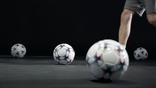 Sports - a man playing with a football | Trending HD Video