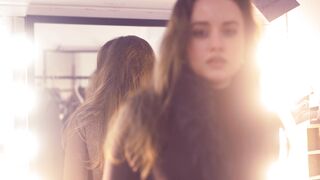 The Pioneer Woman - glamorous woman posing at makeup mirror | Trending HD Video