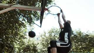 DICK S Sporting Goods - man dunking the basketball | Trending HD Video