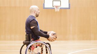 Kia Sportage - wheelchair basketball | Trending HD Video