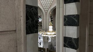 exploring the grand mosque architecture in mecca | Professional HD Video