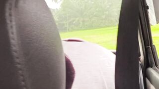 Learning to drive a car Why can't I do this guys ????????????