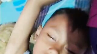 I'm sad guys, if my little brother is sick, my dad is sick too????????????