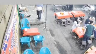 3 Korban Luka Berat Karena Mobil Brio Hantam Lapak Pasar Kaget di Binjai, Pengemudi Ngaku Emosi Usai Bertengkar