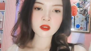 Charming Poses & Trendy Style Vibes