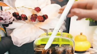 The Smartest Way to Make Ice! 2-in-1 Ice Cube Maker & Water Bottle