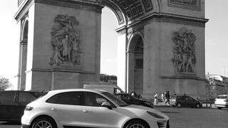 Smartphone POCO X7 PRO 5G NFC tela Amoled C mera 4K - black and white arc de triomphe evening v