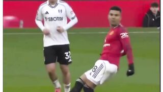 Casemiro makin tua makin jadi