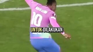 tehnik tendangan dalam sepak bola yang mudah hingga rumit