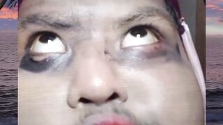 Dibangunin ayang buat sahur… Ngantuk hilang, yang ada senyum-senyum sendiri