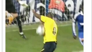 Tahun 2009, dunia menyaksikan salah satu pertandingan paling panas dalam sejarah Liga Champions: Chelsea vs FC Barcelona