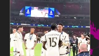 Sepak bola itu indah, bahkan di balik kekalahan sekalipun. ❤️⚽️