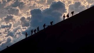 Berjalan Menuju Versi Terbaik Diri