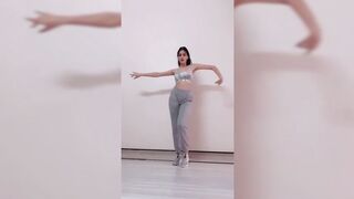 Indian Girl Navya Saharan Dance