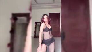 Indian Girl Yukta Dance 32