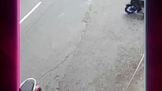 Detik-Detik Kecelakaan Terekam di Depan Pangkalan Ojek