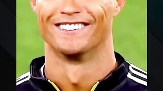 Bukan Ronaldo namanya kalau nggak bikin penonton geleng-geleng kepala! ????????