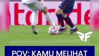 ???? Lionel Messi pernah beberapa kali mempermalukan Cristiano Ronaldo