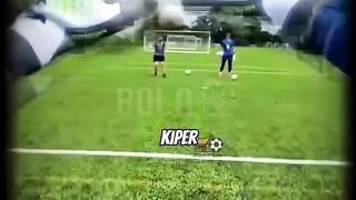 Freekick brazil buat oliver kahn mati kutu! ????