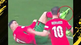 sepatu ronaldo buruk