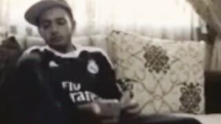 عندما تسمع الأم إبنها كسر شيء