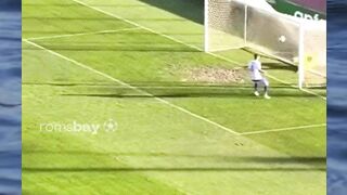 KIPER INI MELAKUKAN KESALAHAN TERBESAR