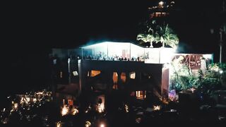 UNA NOCHE DE LOCURA  BLESSD