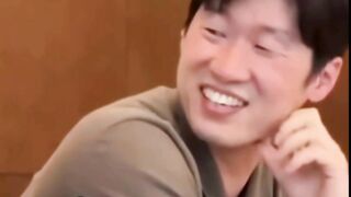 "Momen Kocak Reuni Legenda MU: Tevez, Evra, & Ji-sung!"