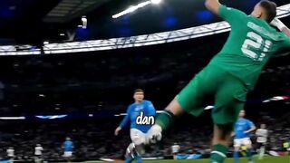 aksi kiper top dunia